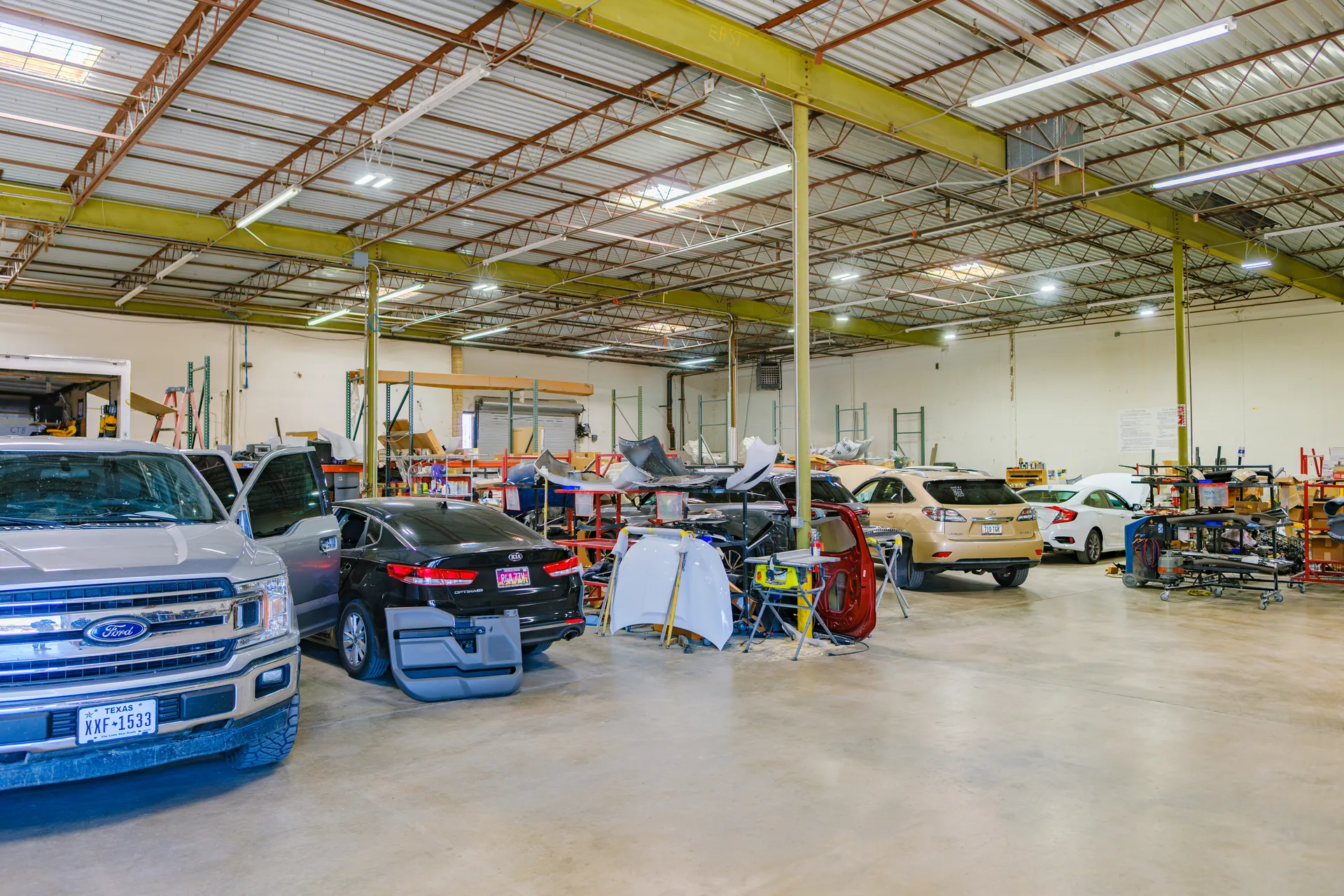 Shop floor with vehicles in progress