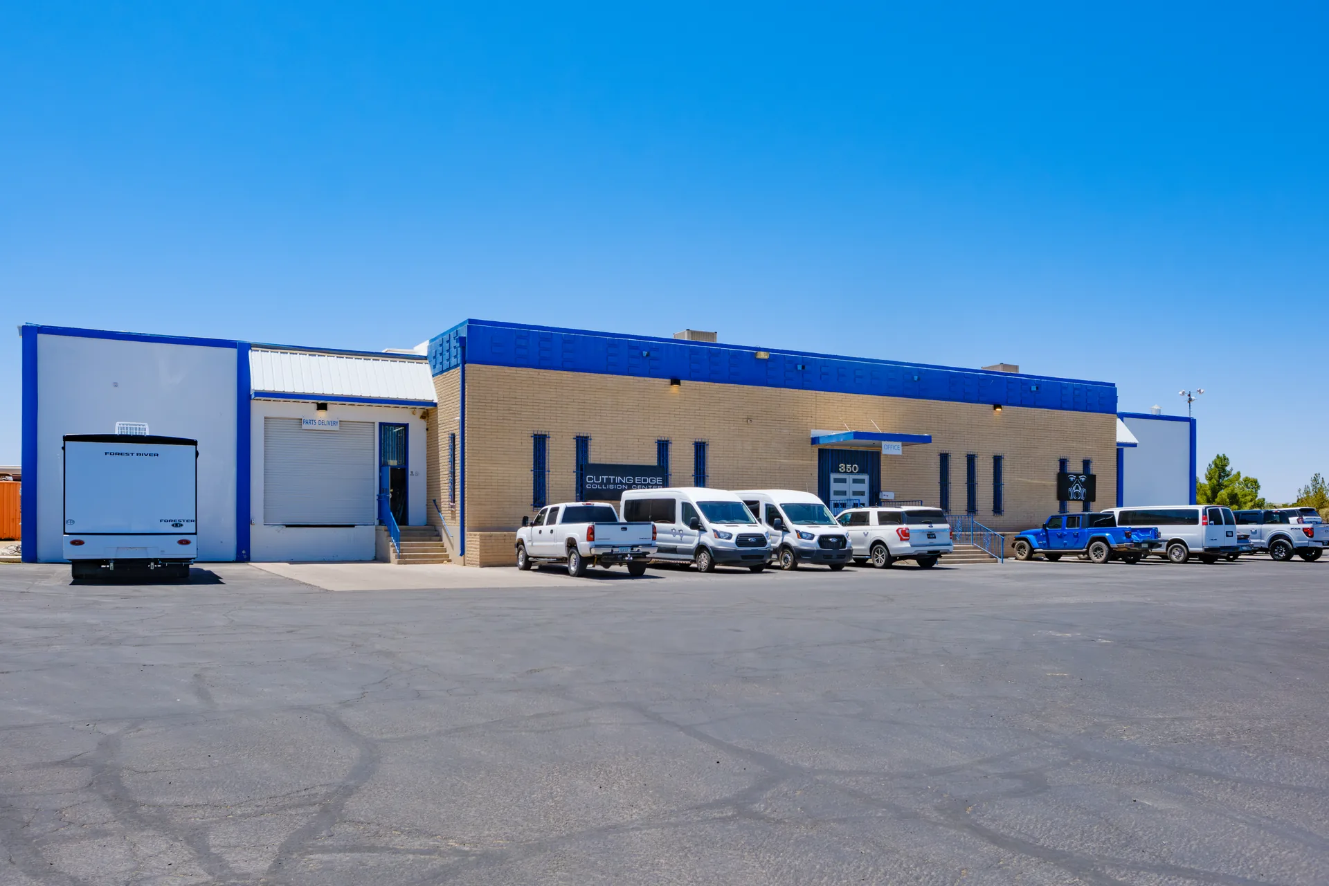 Cutting Edge Collision Center exterior